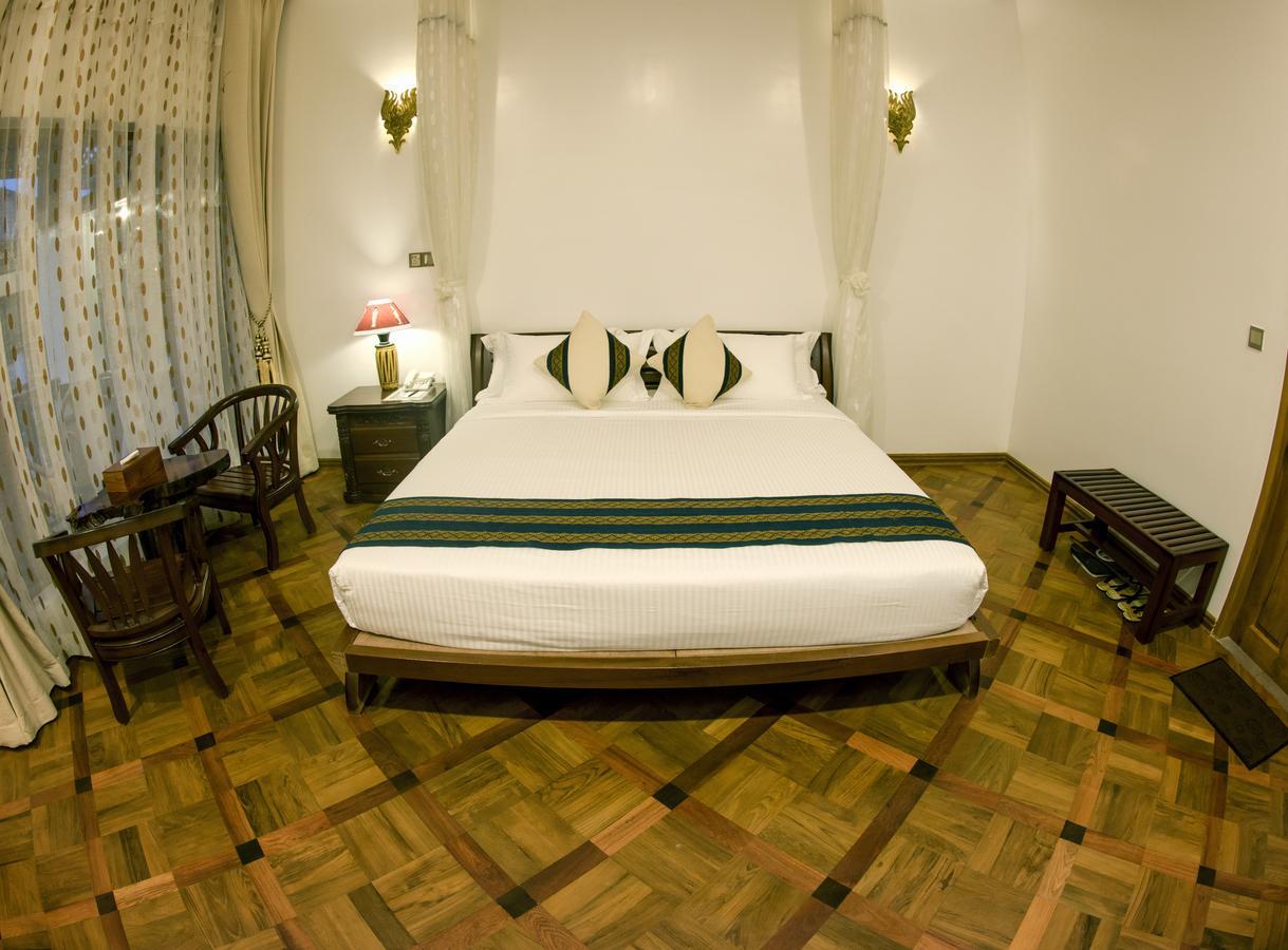 Yadanarpon Dynasty Hotel Мандалай Экстерьер фото