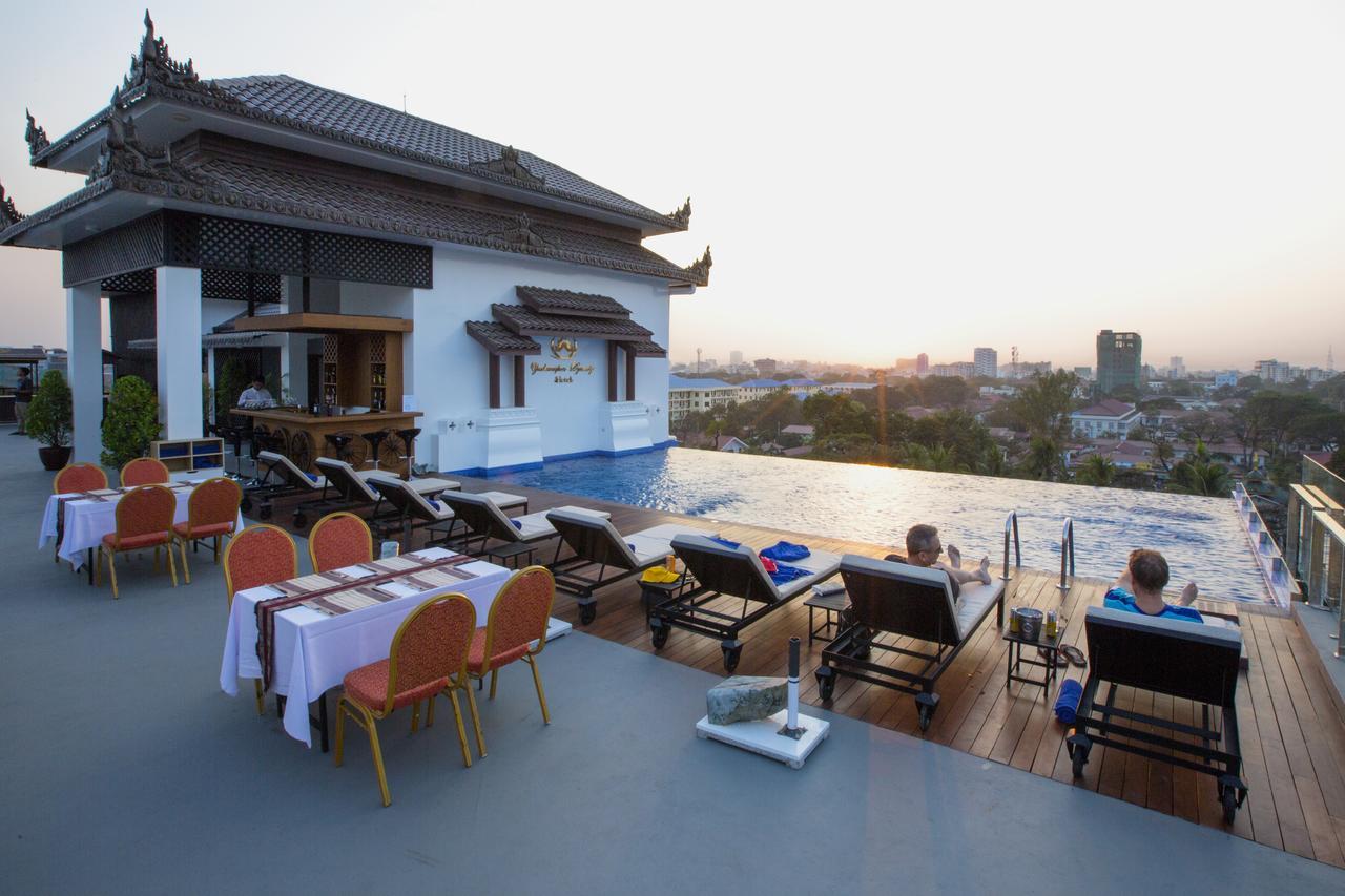 Yadanarpon Dynasty Hotel Мандалай Экстерьер фото